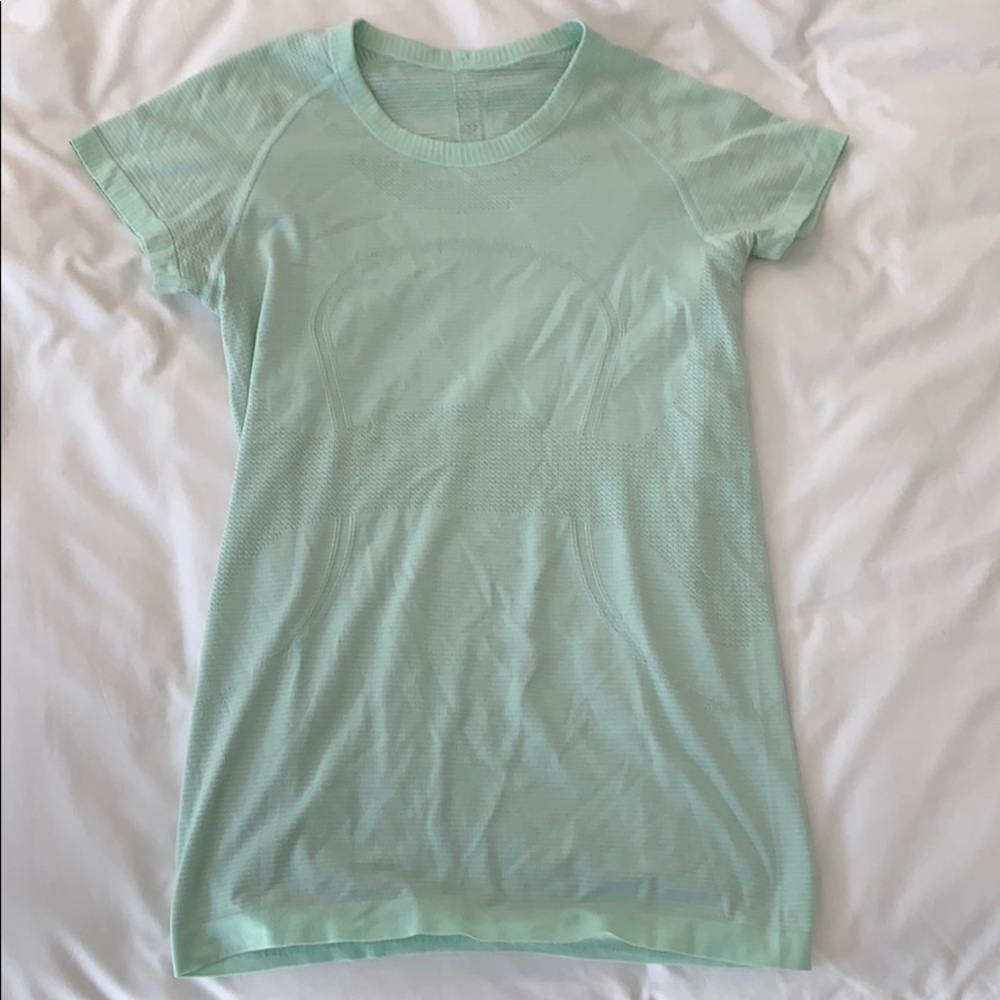 lululemon swiftly tech shirt size 8